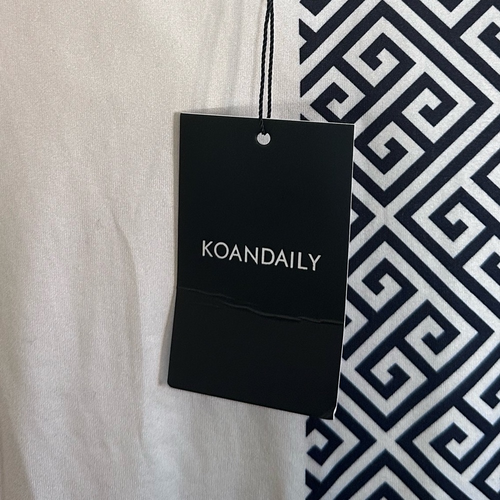 Koandaily Givenchy Inspired Long Sleeve Blouse Women Size Medium Black and White - Picture 6 of 6